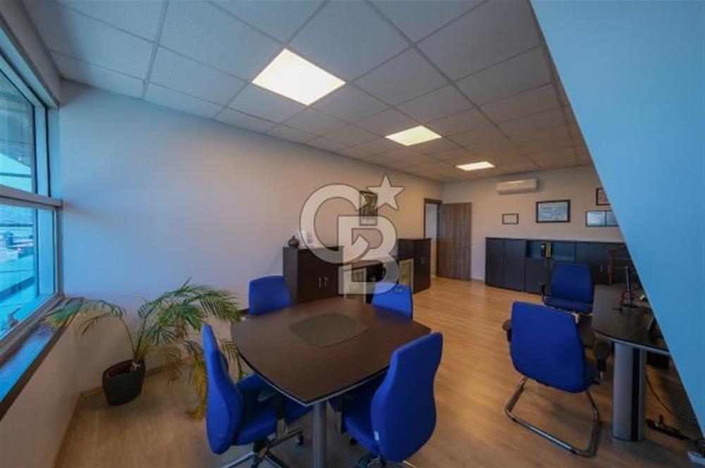 İDEALTEPE E5'TE PRESTİJLİ BİNADA KDVLİ 400 M2 KİRALIK PLAZA KATI