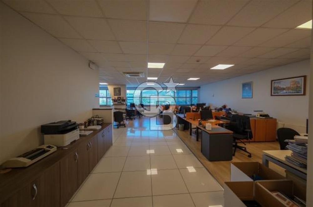 İDEALTEPE E5'TE PRESTİJLİ BİNADA KDVLİ 400 M2 KİRALIK PLAZA KATI