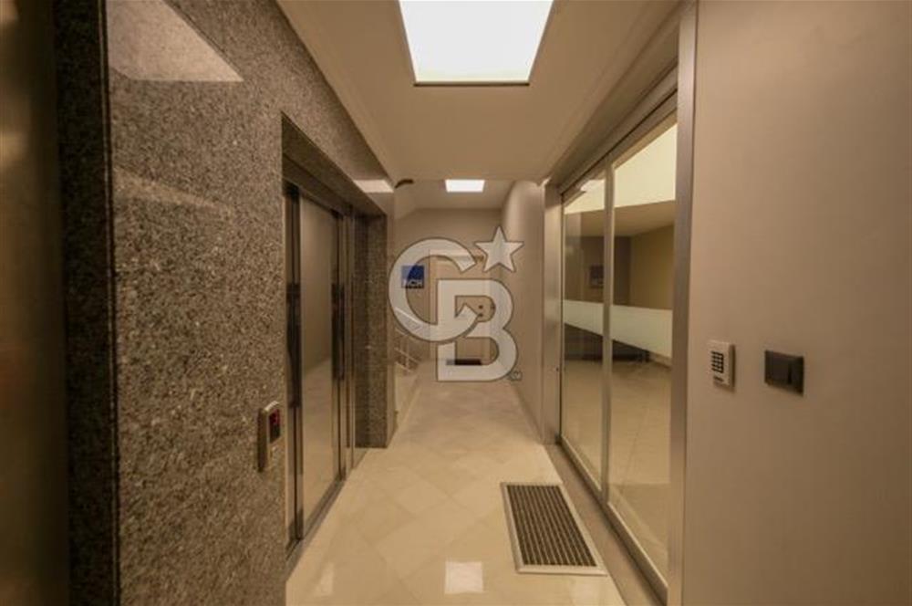 İDEALTEPE E5'TE PRESTİJLİ BİNADA KDVLİ 400 M2 KİRALIK PLAZA KATI