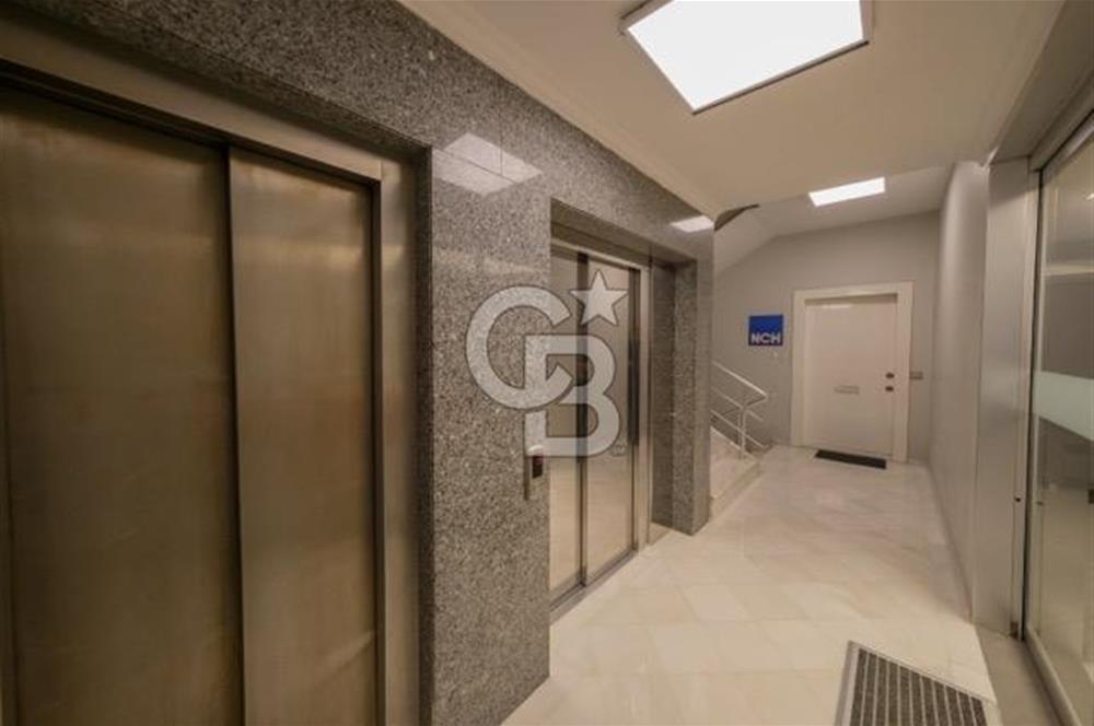 İDEALTEPE E5'TE PRESTİJLİ BİNADA KDVLİ 400 M2 KİRALIK PLAZA KATI