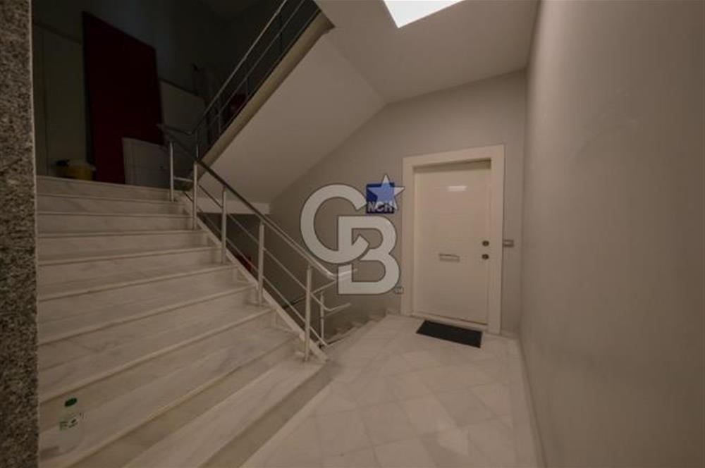 İDEALTEPE E5'TE PRESTİJLİ BİNADA KDVLİ 400 M2 KİRALIK PLAZA KATI