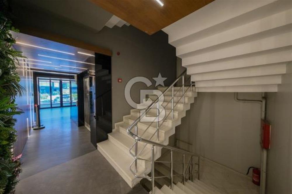 İDEALTEPE E5'TE PRESTİJLİ BİNADA KDVLİ 400 M2 KİRALIK PLAZA KATI