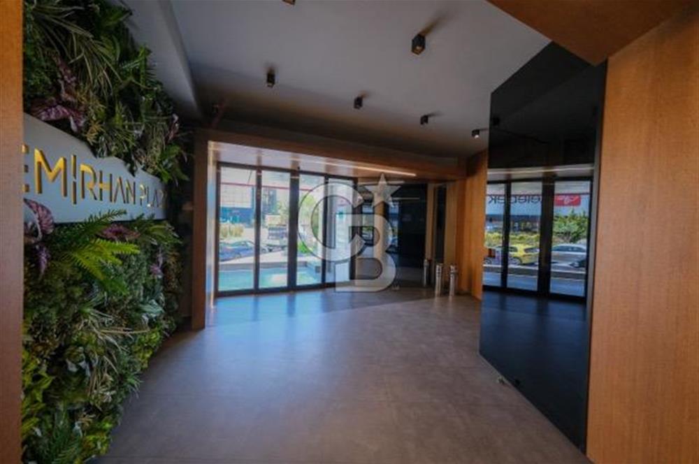 İDEALTEPE E5'TE PRESTİJLİ BİNADA KDVLİ 400 M2 KİRALIK PLAZA KATI