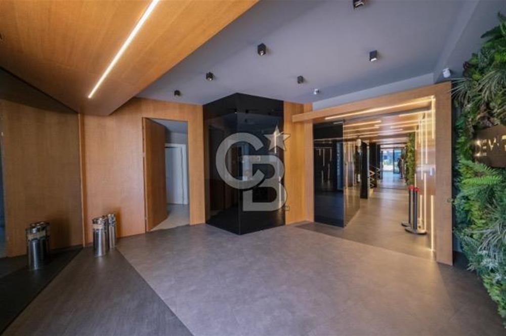 İDEALTEPE E5'TE PRESTİJLİ BİNADA KDVLİ 400 M2 KİRALIK PLAZA KATI