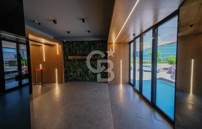 İDEALTEPE E5'TE PRESTİJLİ BİNADA KDVLİ 400 M2 KİRALIK PLAZA KATI