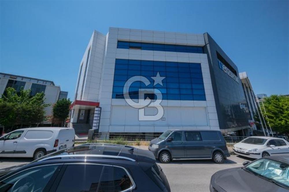 İDEALTEPE E5'TE PRESTİJLİ BİNADA KDVLİ 400 M2 KİRALIK PLAZA KATI