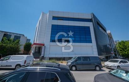 İDEALTEPE E5'TE PRESTİJLİ BİNADA KDVLİ 400 M2 KİRALIK PLAZA KATI