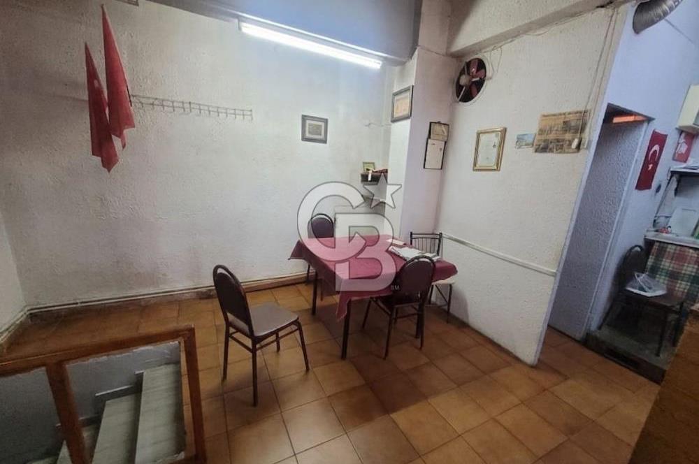 İZMİT TEPECİK MAHALLESİNDE İNÖNÜ CAD. SATILIK DÜKKAN