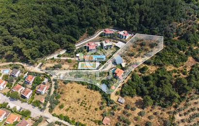 Kemalpaşa'da Satılık Müstakil Havuzlu Doğalgazlı Villa