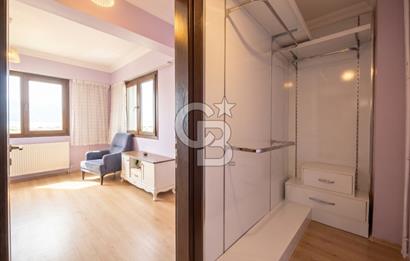 Kemalpaşa'da Satılık Müstakil Havuzlu Doğalgazlı Villa
