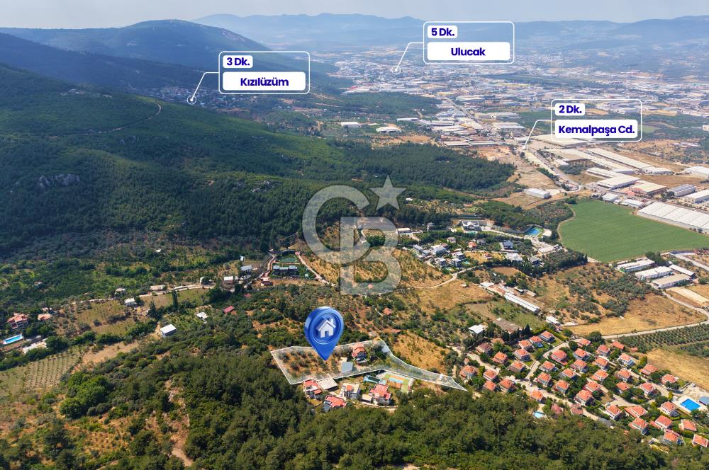 Kemalpaşa'da Satılık Müstakil Havuzlu Doğalgazlı Villa