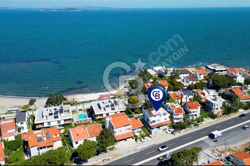 Urla Satılık Villa Sahilde 7+2