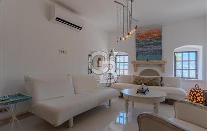 Bodrum Türkbükü’nde Eşyalı 1+1 Kış Bahçeli Müstakil Taş Ev