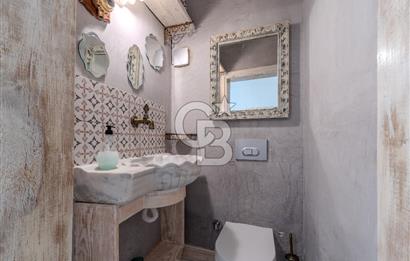Bodrum Türkbükü’nde Eşyalı 1+1 Kış Bahçeli Müstakil Taş Ev