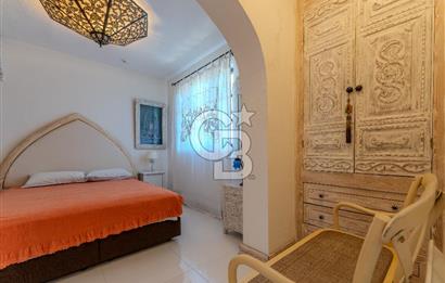 Bodrum Türkbükü’nde Eşyalı 1+1 Kış Bahçeli Müstakil Taş Ev