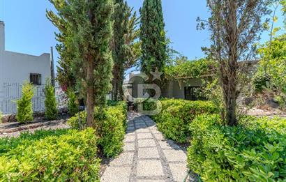 Bodrum Türkbükü’nde Eşyalı 1+1 Kış Bahçeli Müstakil Taş Ev