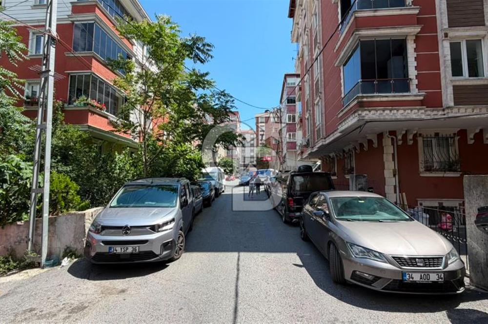 EYÜPSULTAN ESENTEPE CADDEYE 100 MT. 2+1 SATILIK BAHÇELİ DAİRE