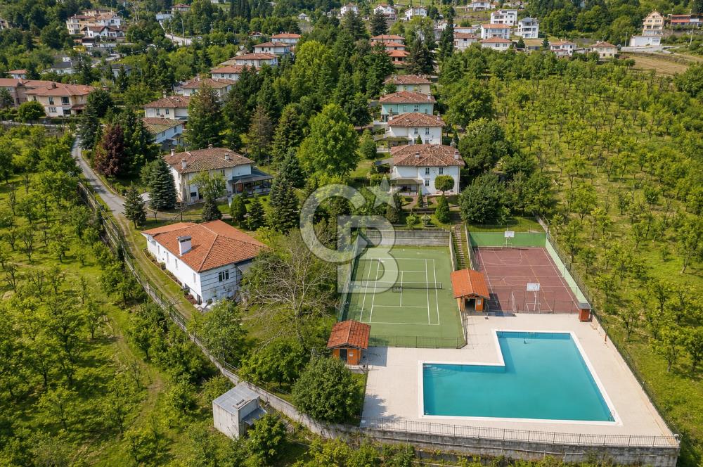KARTEPE BALABAN KİRAZLIK EVLERİNDE SATILIK 4+1  VİLLA