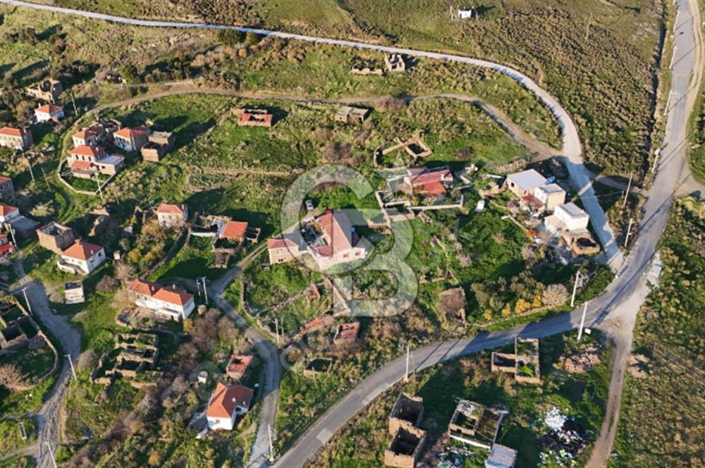 İzmir KARABURUN Salman Mevkiinde Köyiçi Geniş Arsa