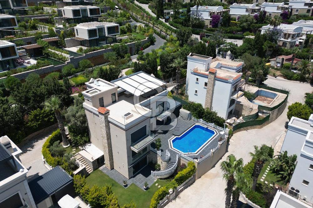 BODRUM HEBİL KOYUNDA ÖZEL HAVUZLU ŞÖMİNELİ LÜKS 6+2 VİLLA
