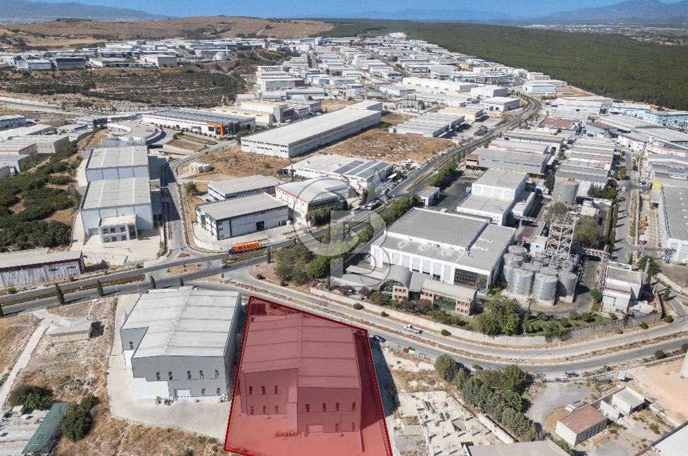 İzmir İTOB OSB'de yüksek tavanlı Prestijli Üretim Tesisi