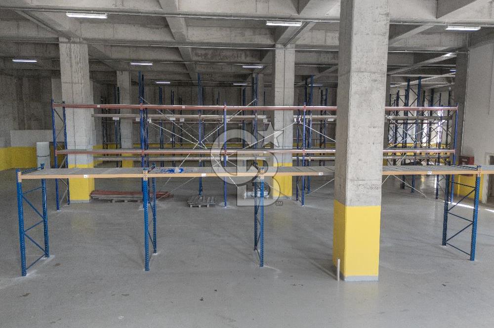 İzmir İTOB OSB'de yüksek tavanlı Prestijli Üretim Tesisi