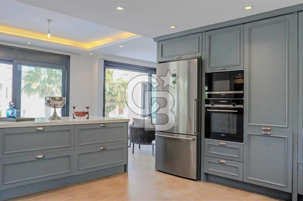 BODRUM HEBİL KOYUNDA ÖZEL HAVUZLU ŞÖMİNELİ LÜKS 6+2 VİLLA