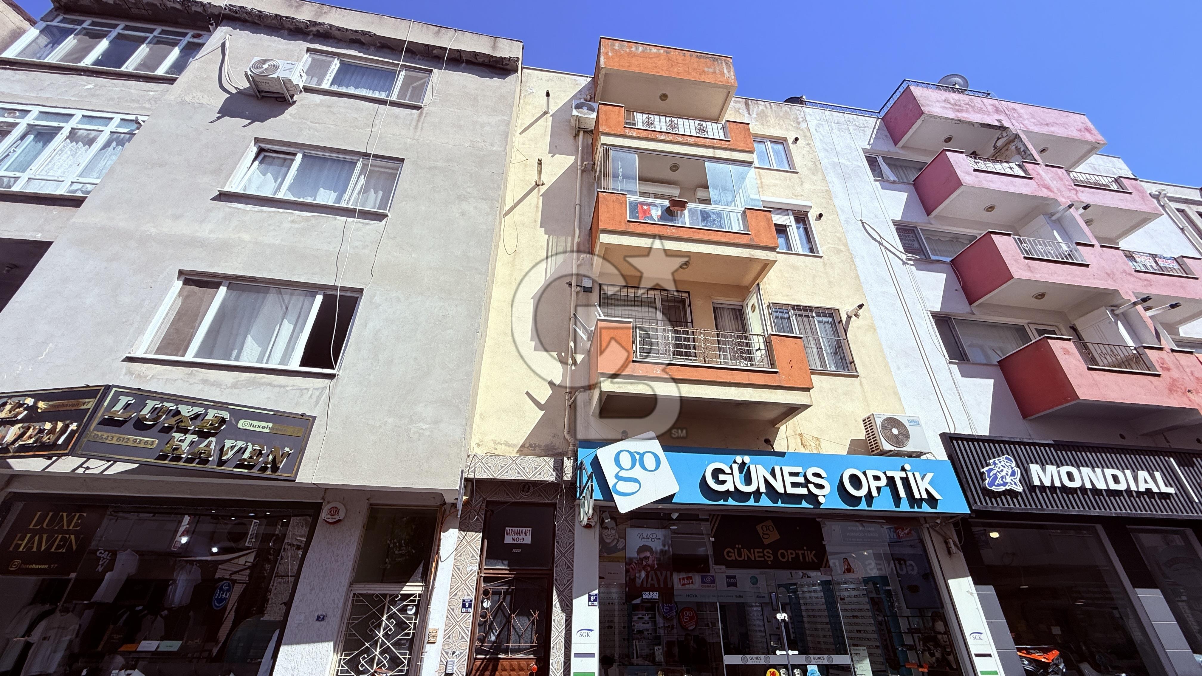 ÇANAKKALE ÇARŞI MERKEZDE 1+1 MASRAFSIZ SATILIK DAİRE