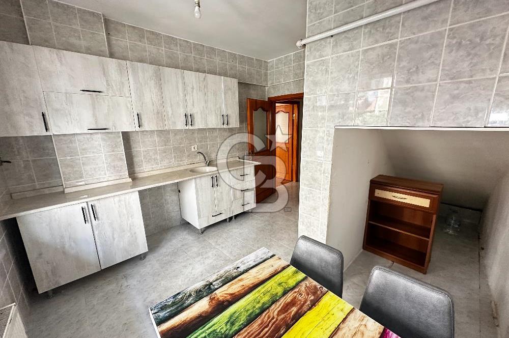 PENDİK GÜZELYALI MAHAHALLESİNDE SATILIK ARA KAT 3+1 DAİRE
