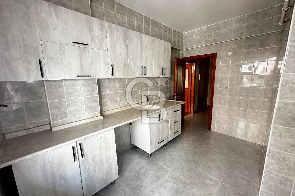 PENDİK GÜZELYALI MAHAHALLESİNDE SATILIK ARA KAT 3+1 DAİRE
