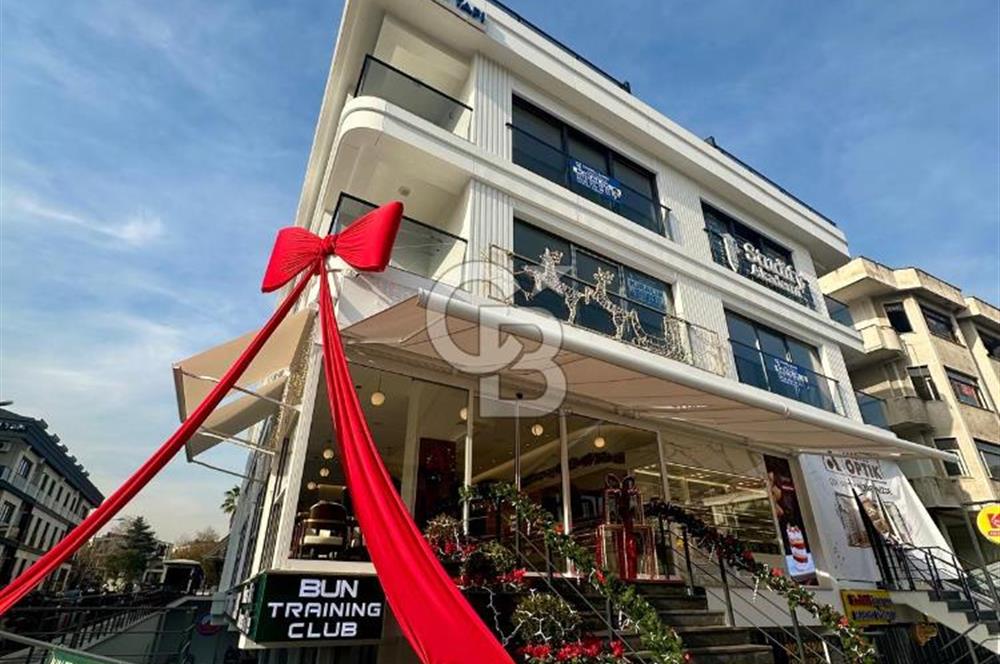 Acıbadem Caddesi Üzerinde Kiralık İşyerine Uygun 3+1 Daire
