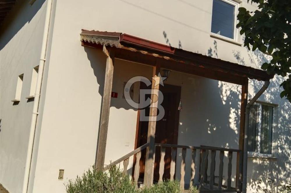 Kaz Daglarinda Havuzlu Sitede Satilik Dubleks Villa