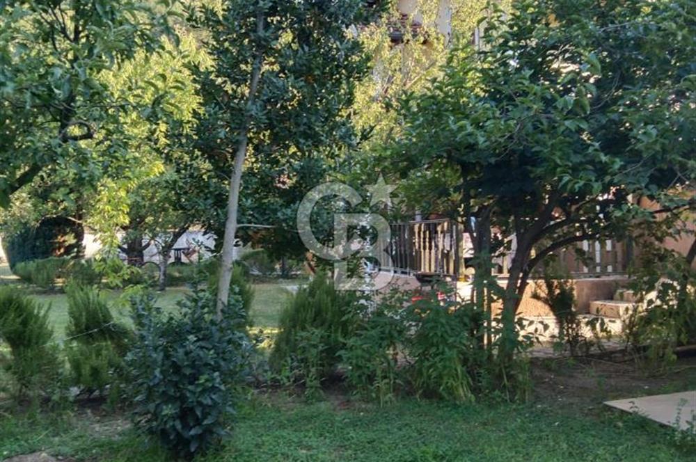 Kaz Daglarinda Havuzlu Sitede Satilik Dubleks Villa