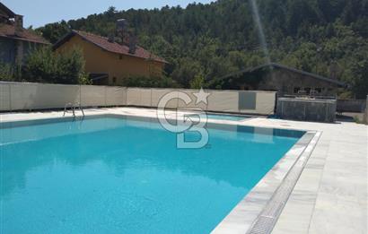 Kaz Daglarinda Havuzlu Sitede Satilik Dubleks Villa