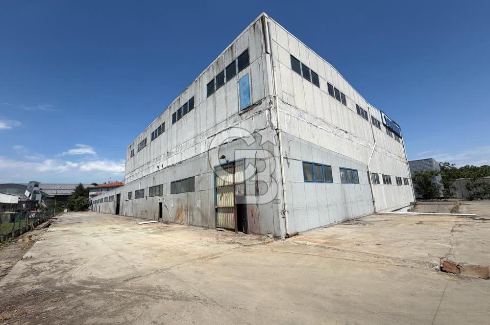 Dudullu OSB'de Kiralık 9.000m2 Fabrika ve Ofis Alanı