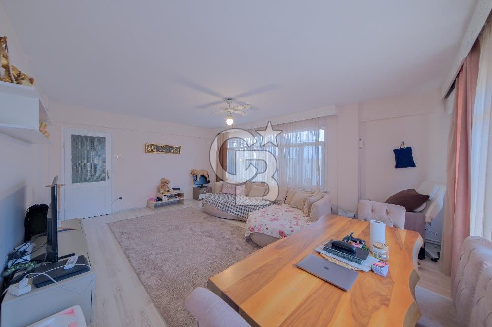 Ortaköy Merkezde Geniş, Aydınlık ve En Üst Kat 3+1 Satılık Daire