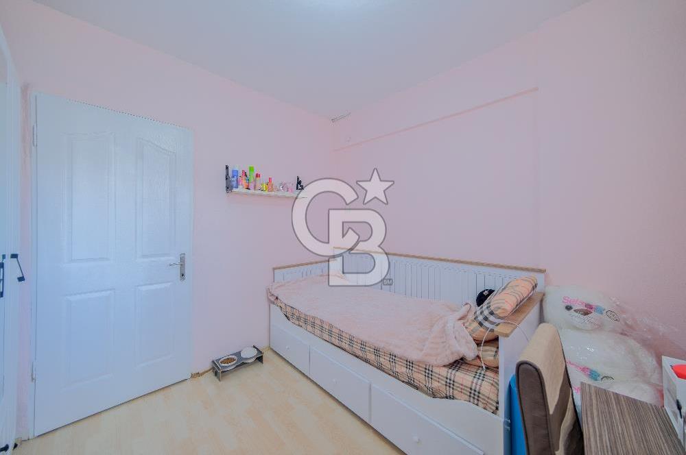 Ortaköy Merkezde Geniş, Aydınlık ve En Üst Kat 3+1 Satılık Daire