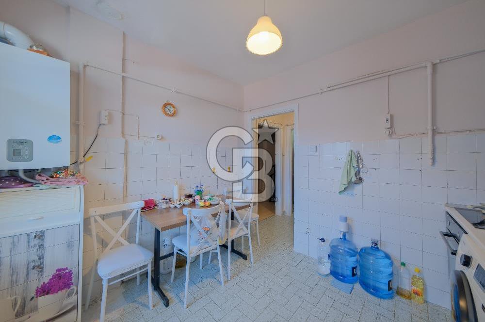 Ortaköy Merkezde Geniş, Aydınlık ve En Üst Kat 3+1 Satılık Daire