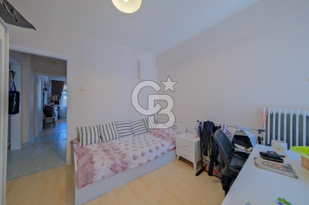 Ortaköy Merkezde Geniş, Aydınlık ve En Üst Kat 3+1 Satılık Daire