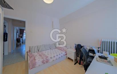 Ortaköy Merkezde Geniş, Aydınlık ve En Üst Kat 3+1 Satılık Daire