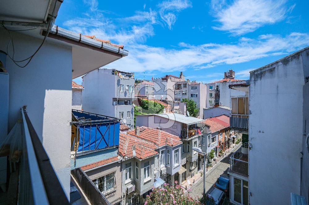 Ortaköy Merkezde Geniş, Aydınlık ve En Üst Kat 3+1 Satılık Daire