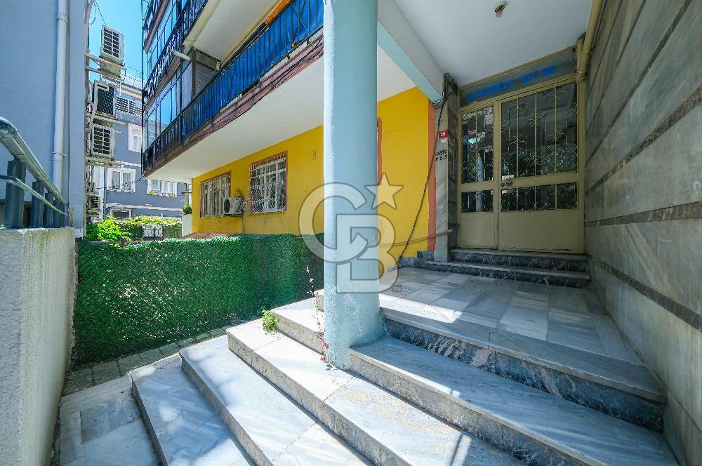 Ortaköy Merkezde Geniş, Aydınlık ve En Üst Kat 3+1 Satılık Daire