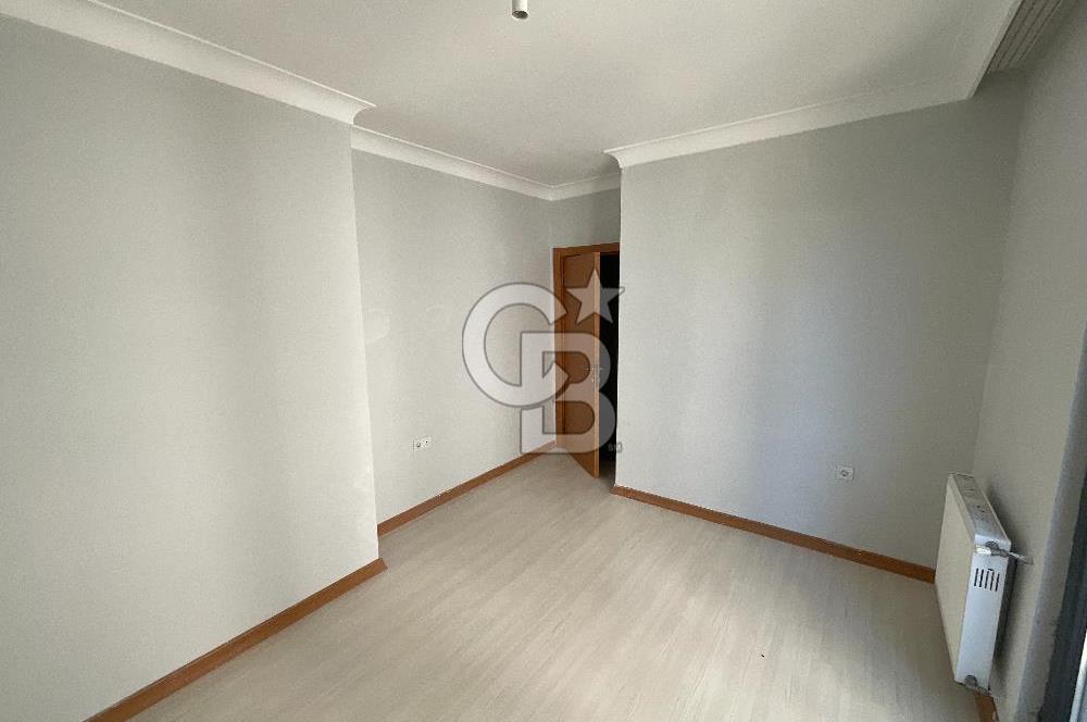 ÇEKMEKÖY TAŞDELEN SATILIK 2+1 DAİRE METROYA YAKIN GENİŞ ARA KAT