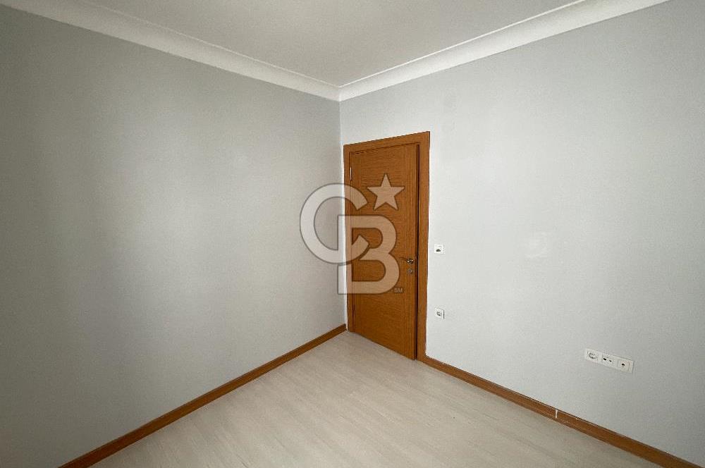 ÇEKMEKÖY TAŞDELEN SATILIK 2+1 DAİRE METROYA YAKIN GENİŞ ARA KAT