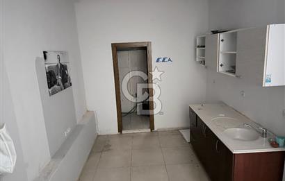 ATAŞEHİR’DE KÖŞE KONUMDA 120 m² KİRALIK DÜKKAN