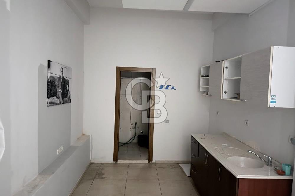ATAŞEHİR’DE KÖŞE KONUMDA 120 m² KİRALIK DÜKKAN