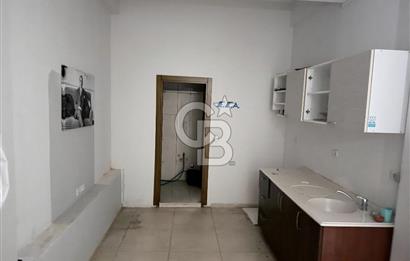 ATAŞEHİR’DE KÖŞE KONUMDA 120 m² KİRALIK DÜKKAN