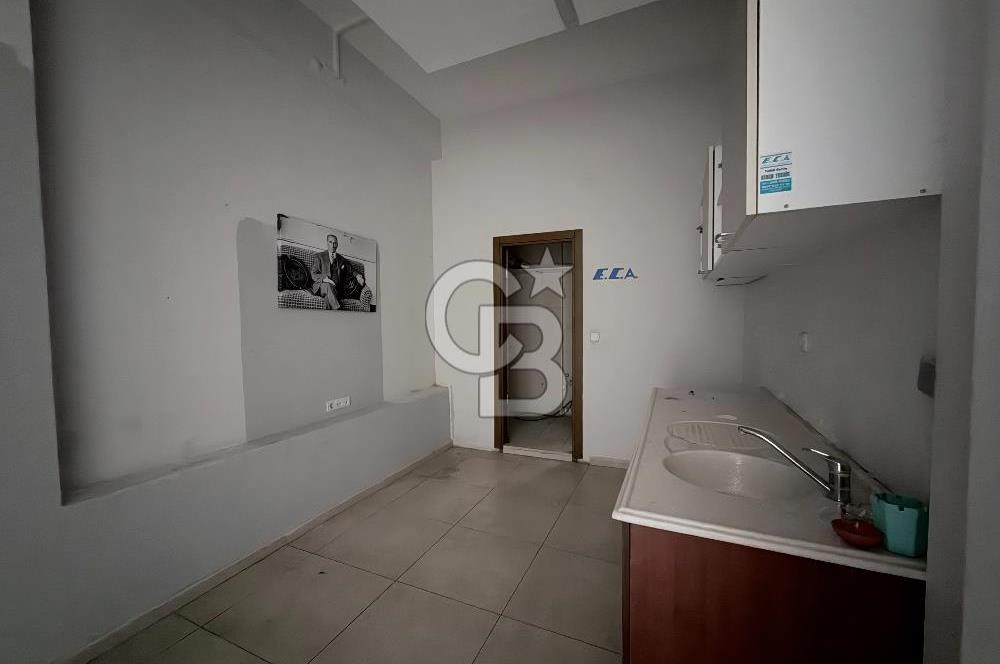 ATAŞEHİR’DE KÖŞE KONUMDA 120 m² KİRALIK DÜKKAN