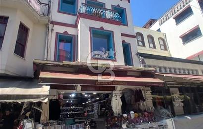 Ortaköy'de Boğaz Manzaralı, 5 Katlı Komple Bina Devren Kiralık
