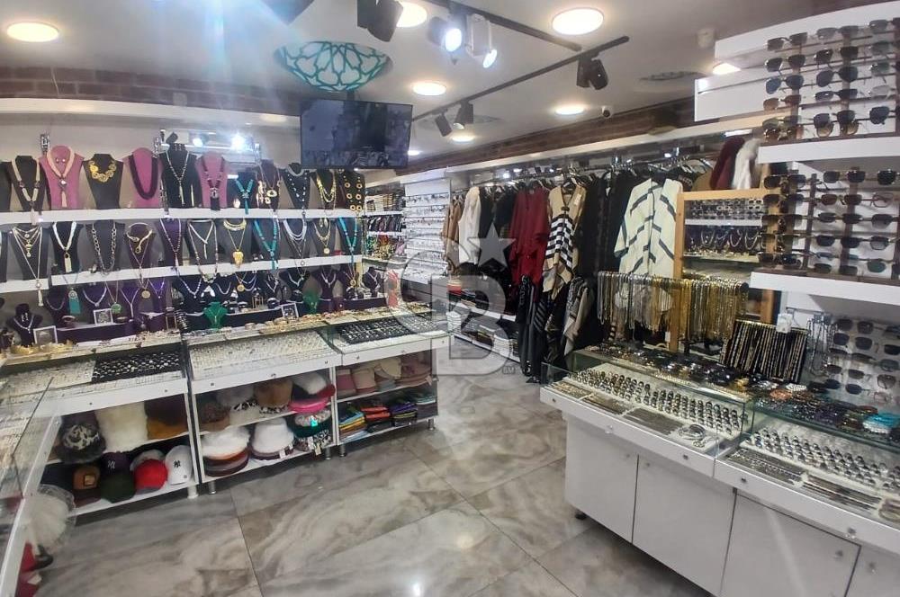 Ortaköy'de Boğaz Manzaralı, 5 Katlı Komple Bina Devren Kiralık